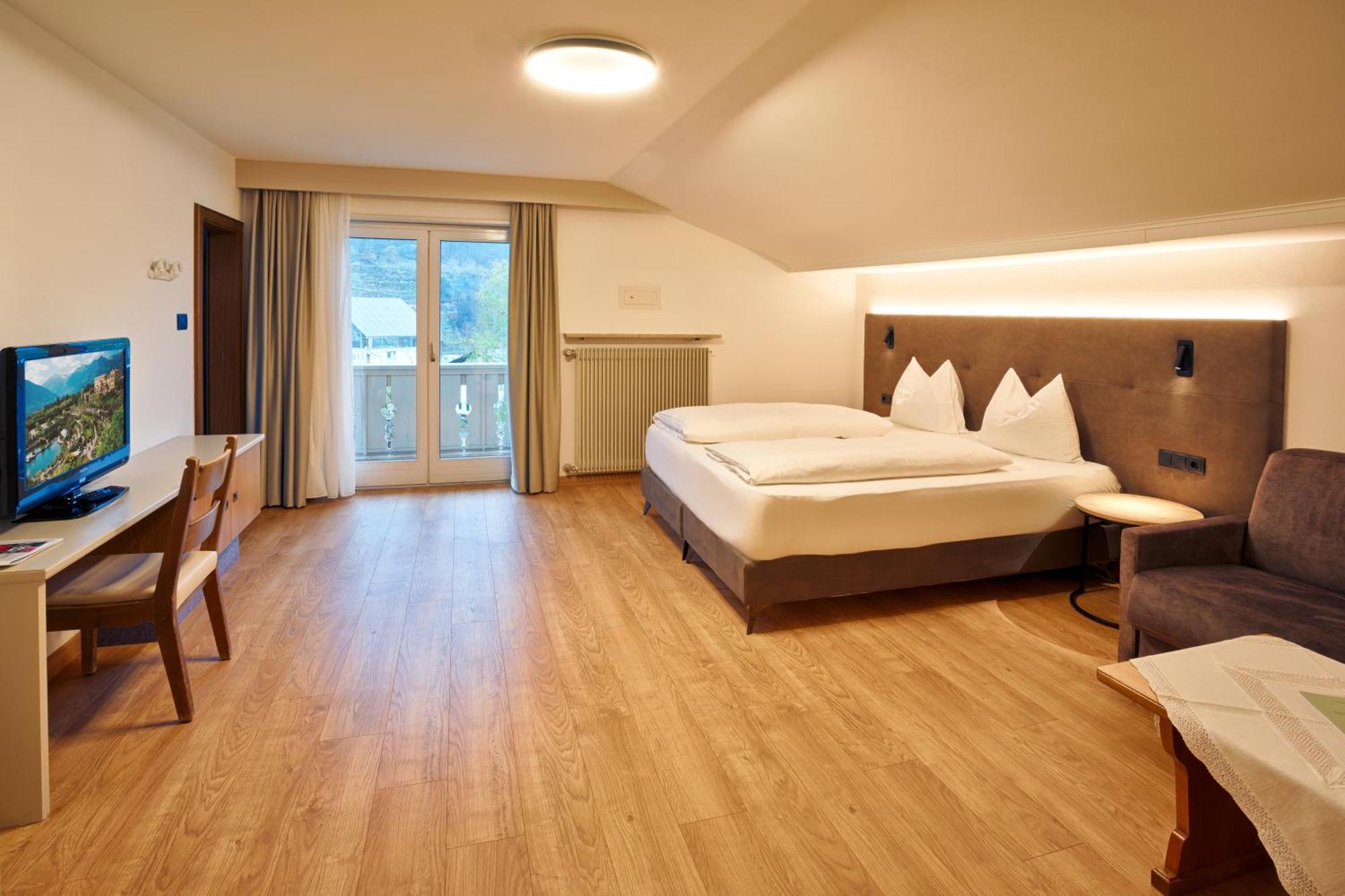 Hotel Lamm Naturns Εξωτερικό φωτογραφία