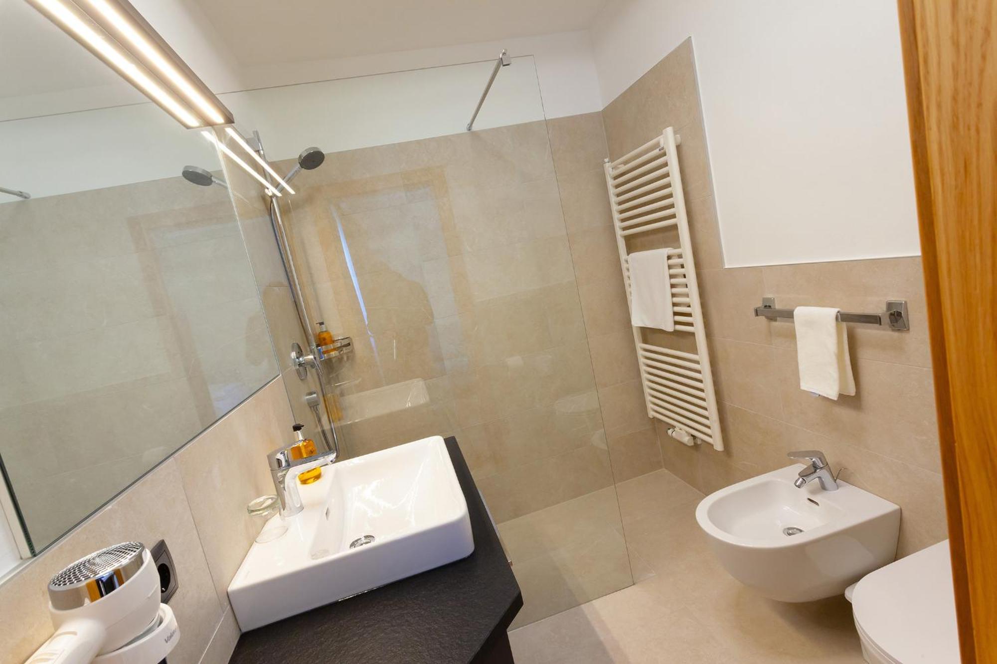 Hotel Lamm Naturns Εξωτερικό φωτογραφία